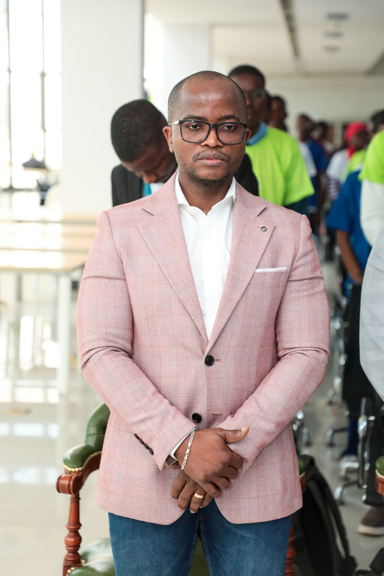 nossa seguro, Helder Quipipa